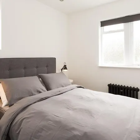 Apartment Centre